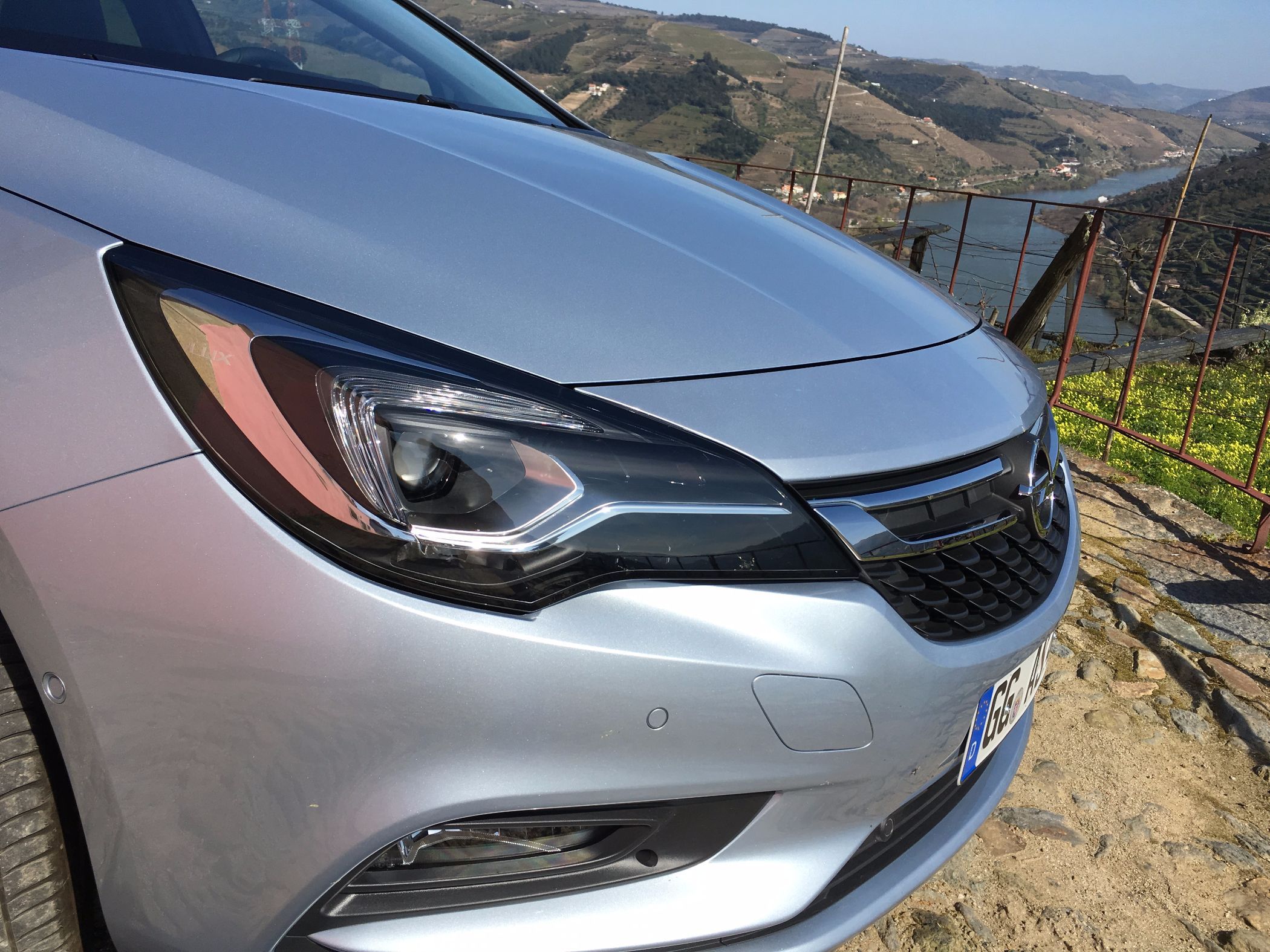 Der neue Astra Sports Tourer - Bezahlbarer Familienfreund 8 der neue Astra Sports Tourer Schnauze