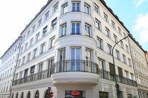 Bugatti eröffnet Showroom und Lifestyle-Boutique in München 11 der-Autotester