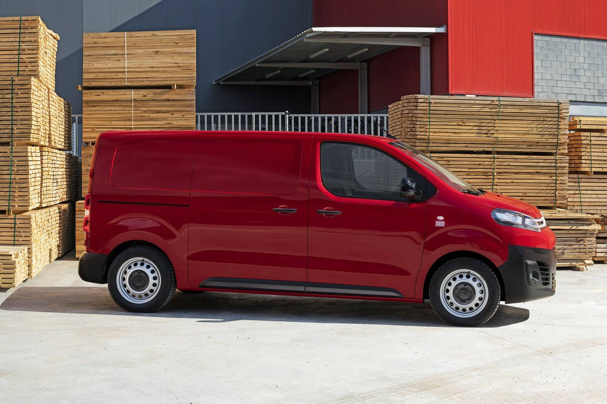 Der neue Peugeot Expert und der Citroën Jumpy Kastenwagen sind ab sofort bestellbar 11 der-Autotester