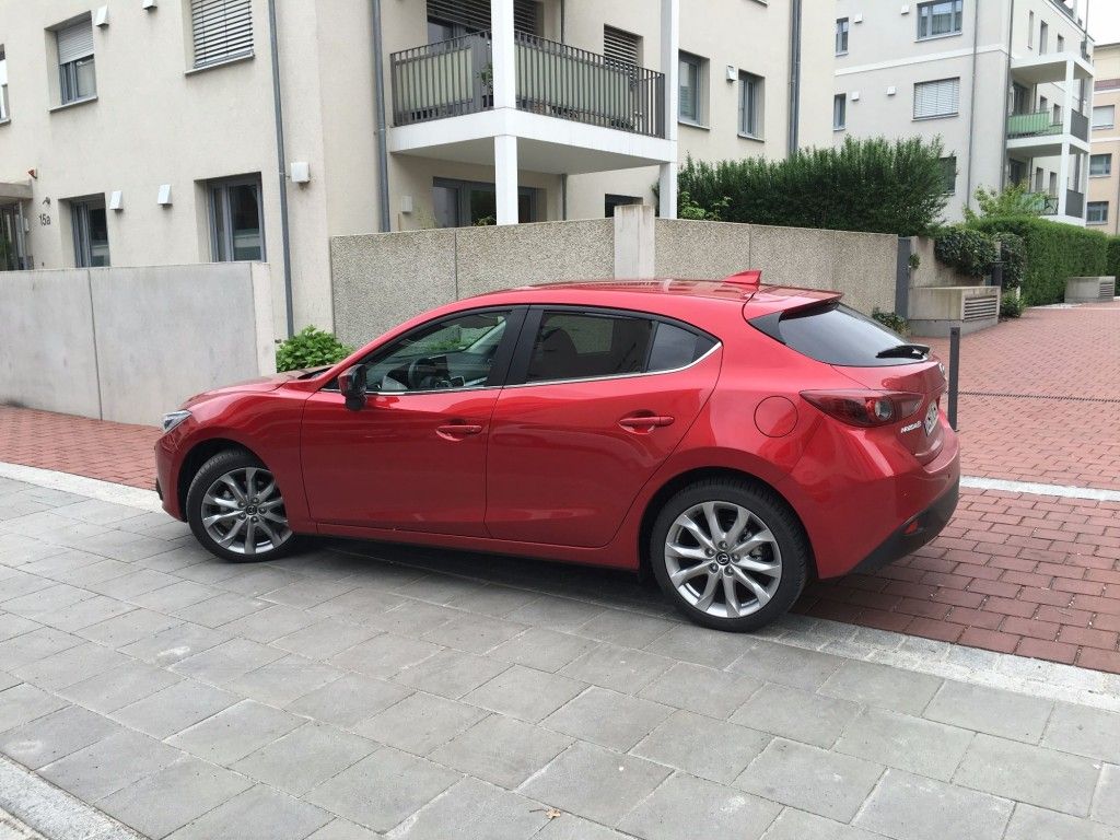 1.5 Liter Selbstzünder: Neuer Einstiegsmotor für den Mazda3 11 Mazda3 Seitenansicht 2016