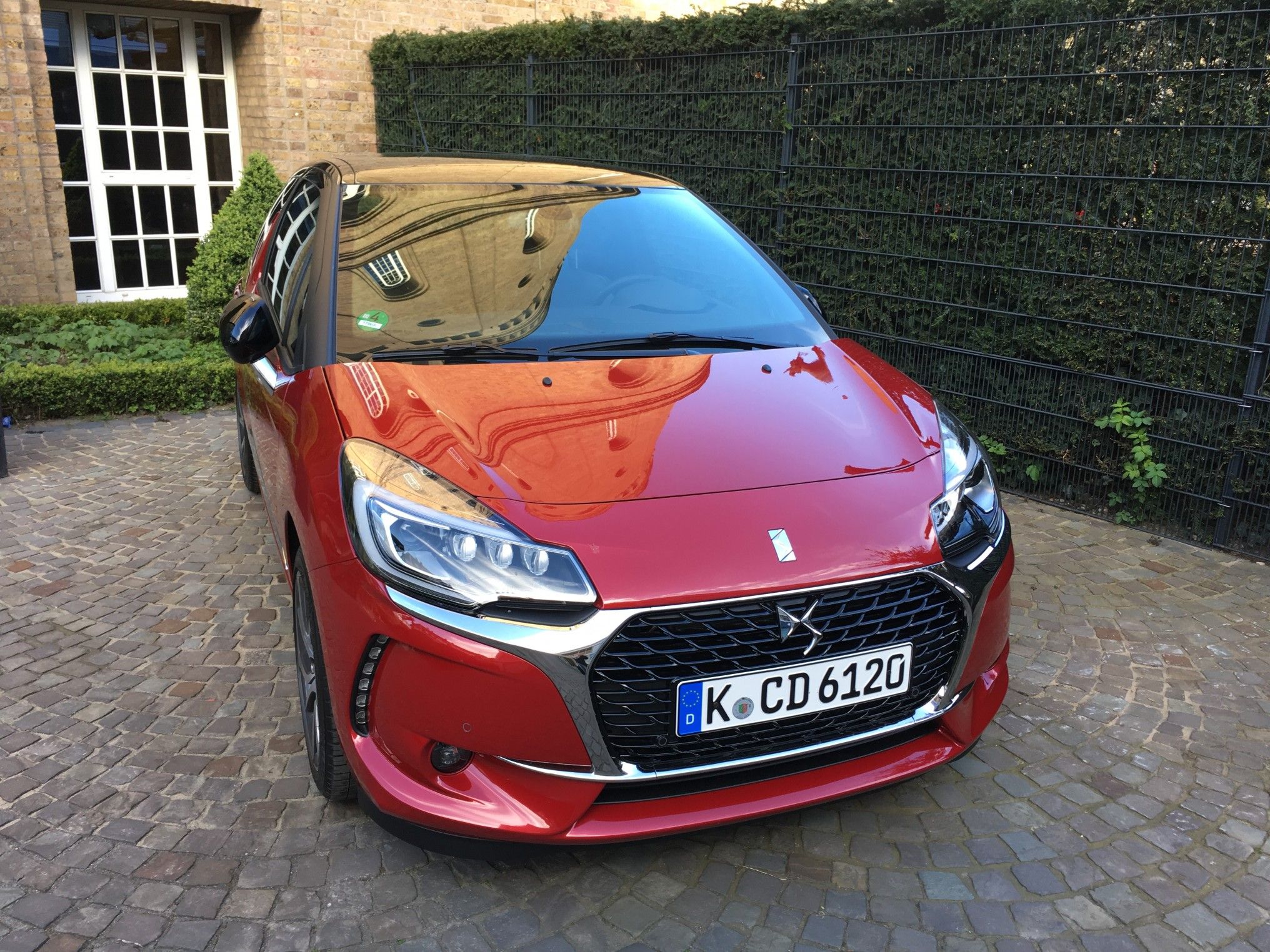 DS 3 nun ohne Citroën Doppelflügel 6 der-Autotester