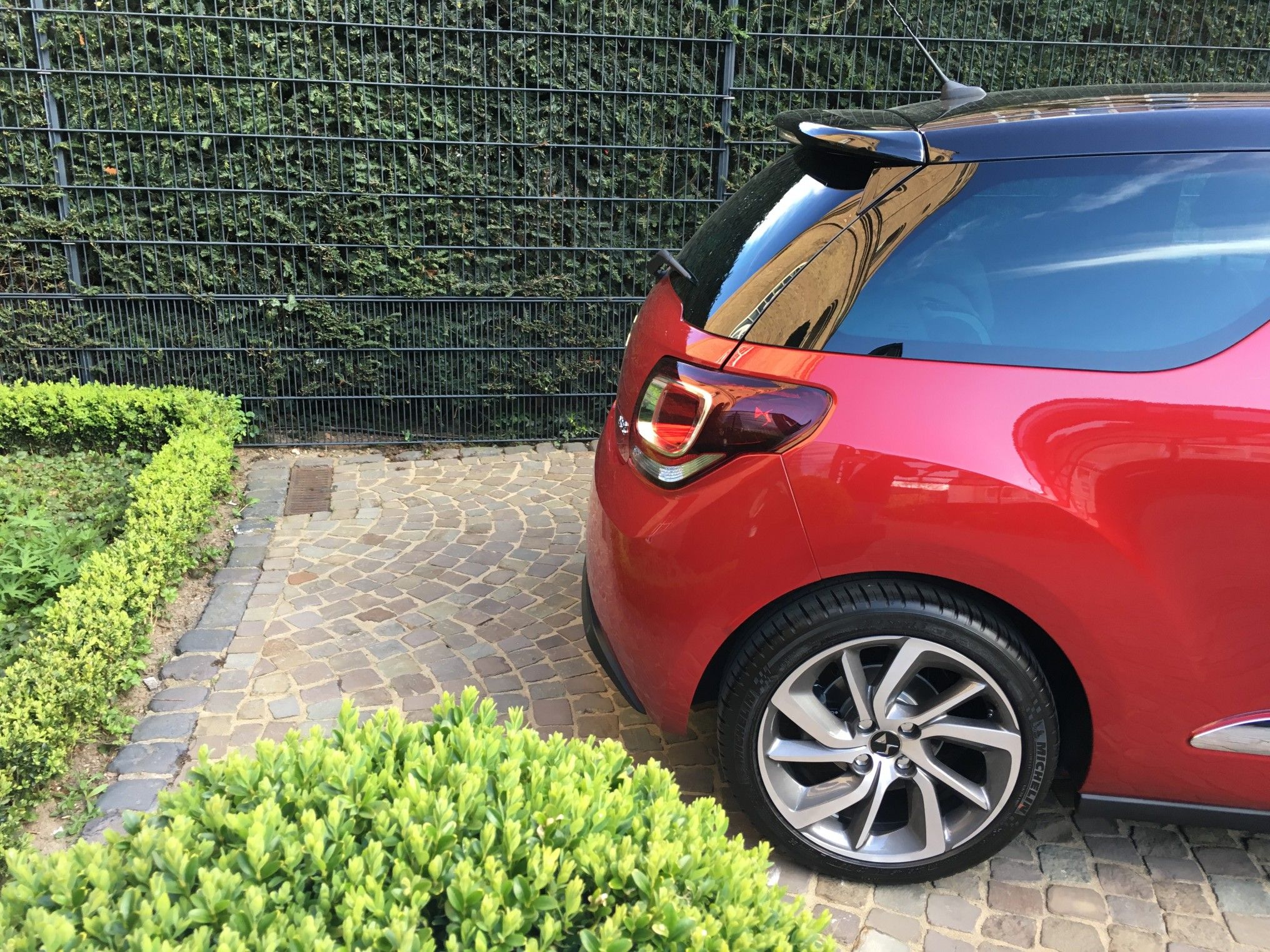 DS 3 nun ohne Citroën Doppelflügel 5 der-Autotester