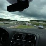 Wilde Fahrt mit heißen Volkswagen auf dem Bilster Berg 6 der-Autotester