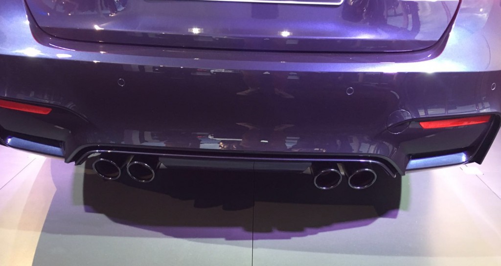 Auf 500 Exemplare limitierte Sonderedition BMW M3 „30 Jahre M3“ 5 Sonderedition BMW M3 „30 Jahre M3“ Auspfuff