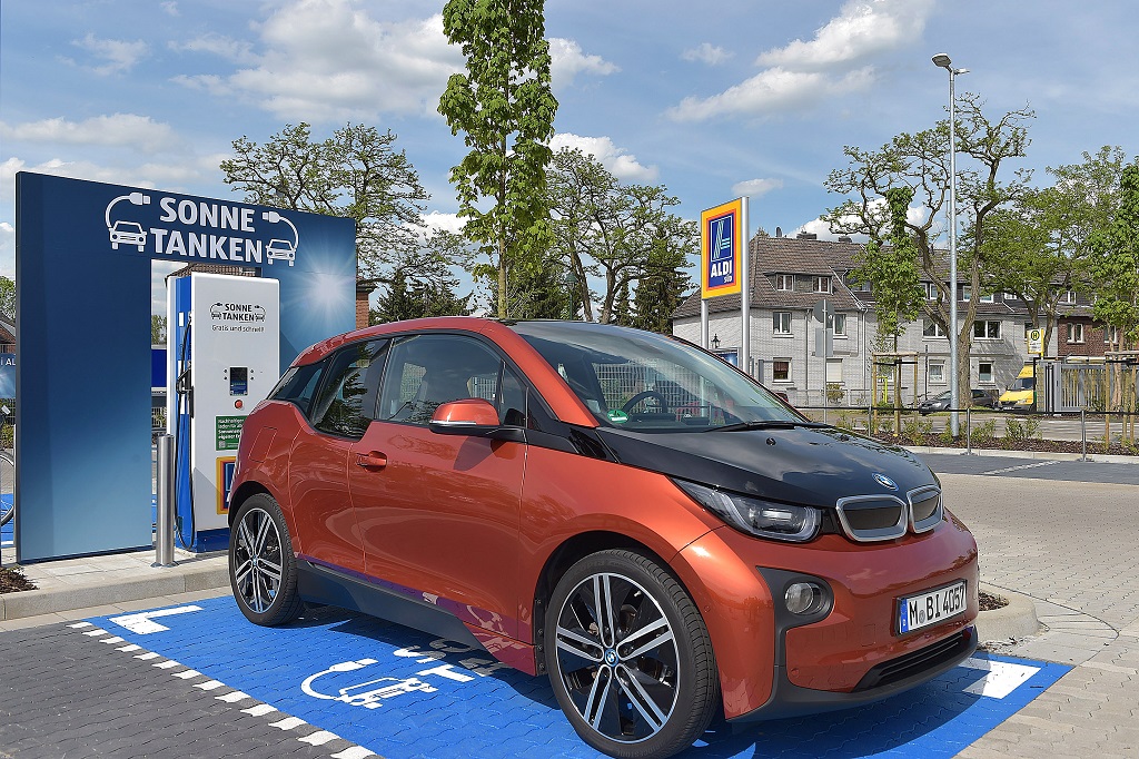 Kaufprämie für Elektrofahrzeuge und Laden am Arbeitsplatz wichtiges Signal 5 der-Autotester