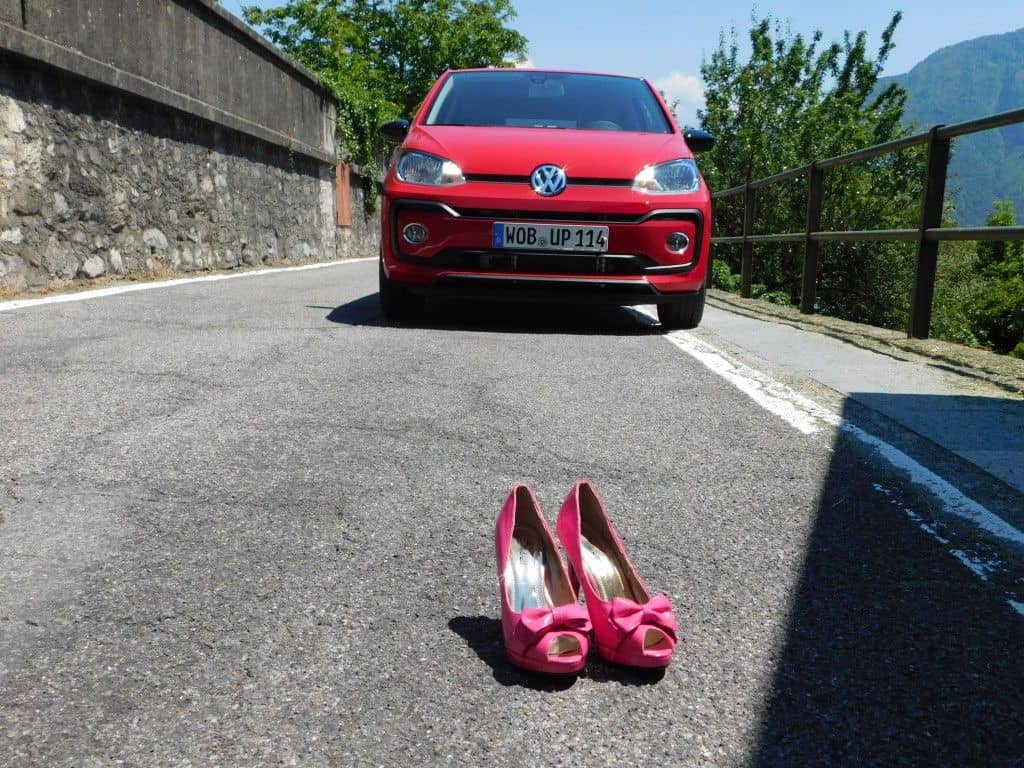 Frauen fluchen und Männer pupsen in ihren Autos 1 Frauen fluchen und Männer pupsen in ihren Autos