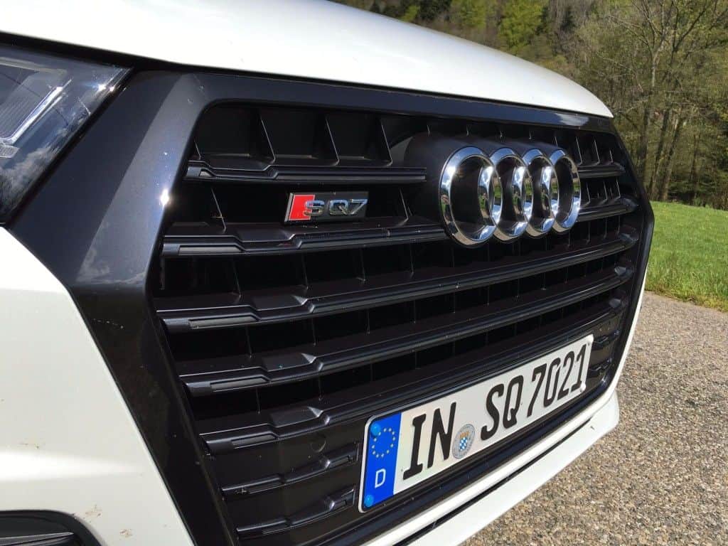 Audi SQ7 – Dampfhammer ganz ohne Turboloch 4 Audi SQ7 Kühlergrill