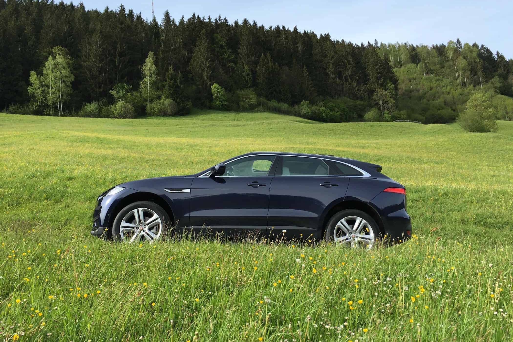 „Woman’s World Car of the Year“: Jaguar F-Pace ist Top-Gewinner 10 der-Autotester