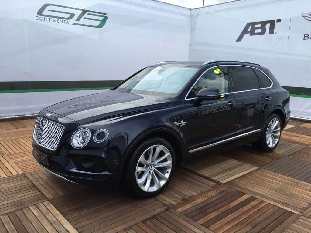 Bentley Bentayga - Das ultimative Luxus-Dickschiff mit 12-Zylinder-Dampf 7 Bentley Bentayga Seitenansicht
