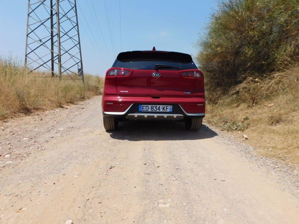 Kia Niro – sparsamer Familien-Crossover fährt vor 1 der-Autotester