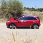 Kia Niro – sparsamer Familien-Crossover fährt vor 12 der-Autotester