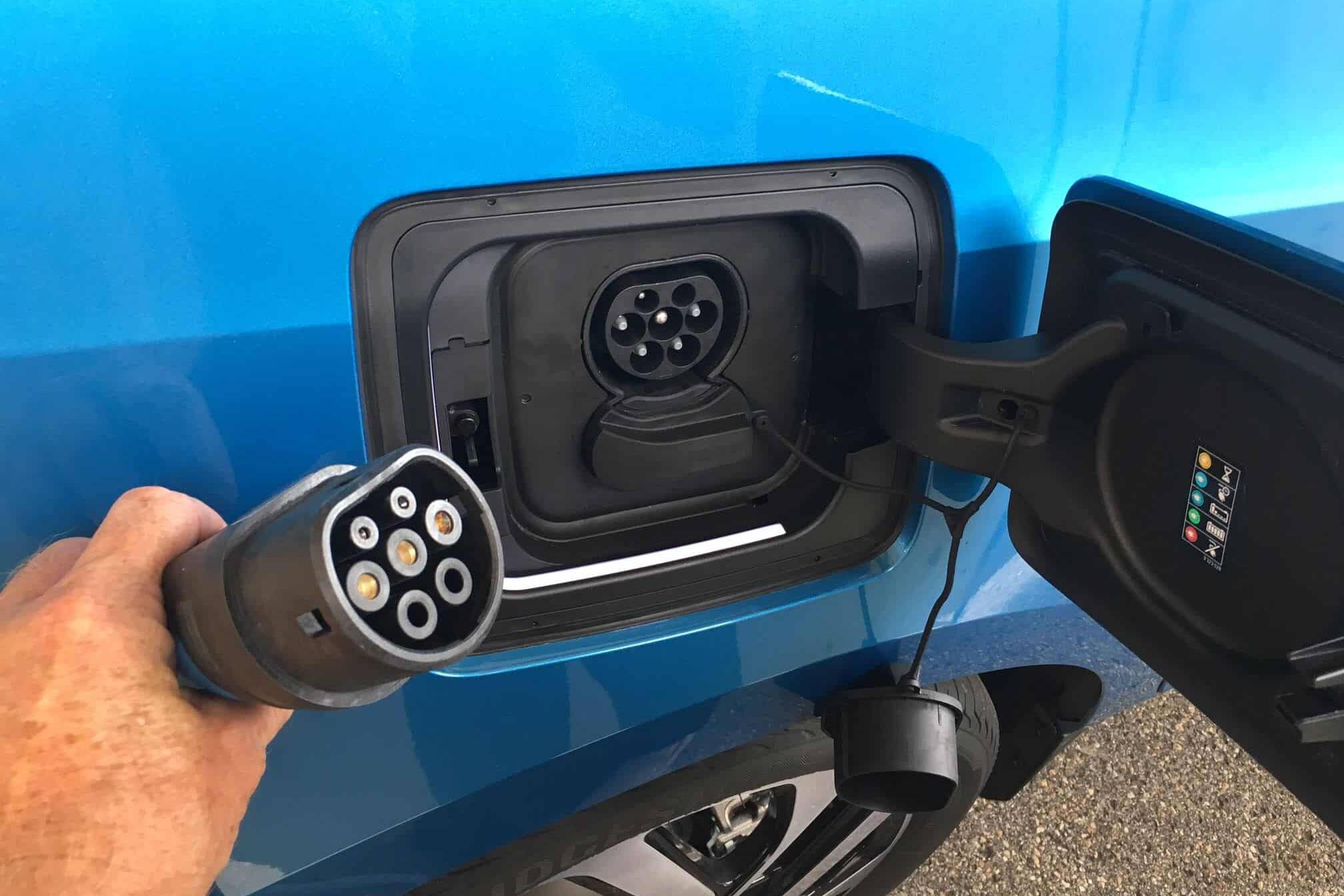 EU gibt grünes Licht für 15.000 E-Auto-Ladesäulen 5 der-Autotester