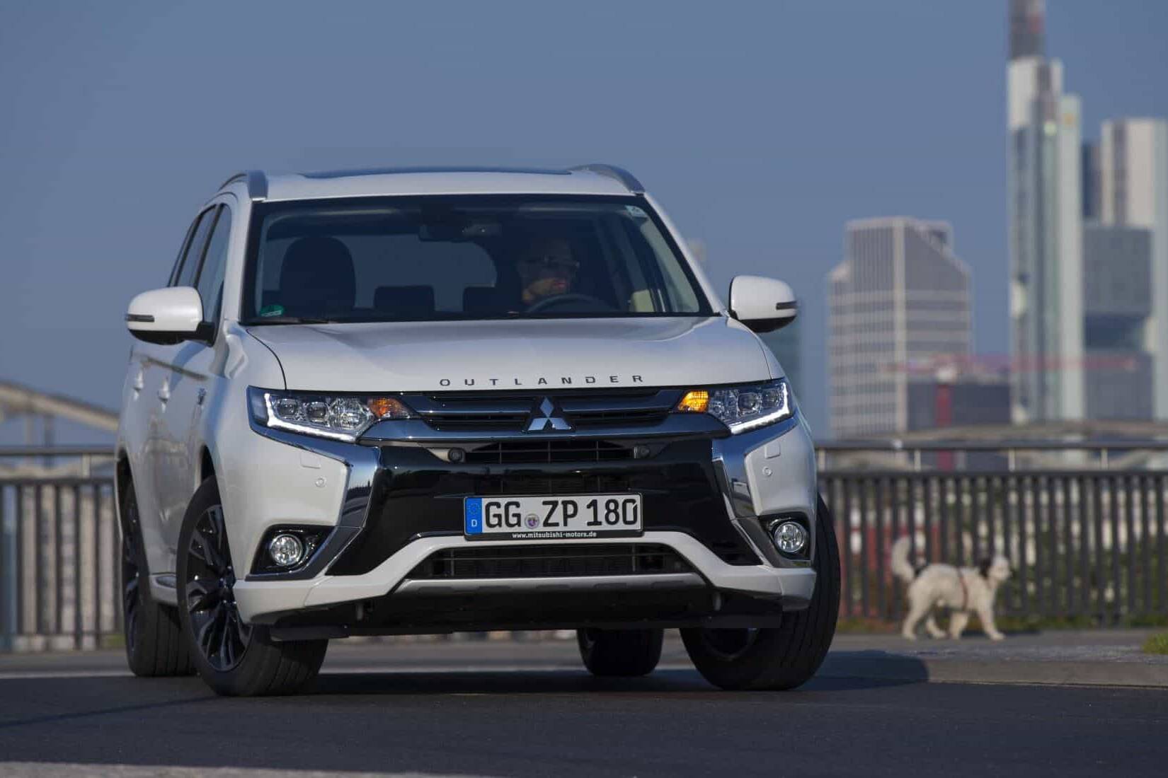 Plug-in Hybrid Outlander von Mitsubishi mit 6.000 Euro gefördert 2 der-Autotester