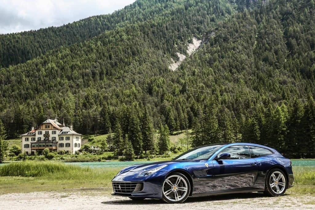 Ferrari GTC4 Lusso: Die Kraft der vier Räder 4 Ferrai GTC4 Lusso Seitenansicht