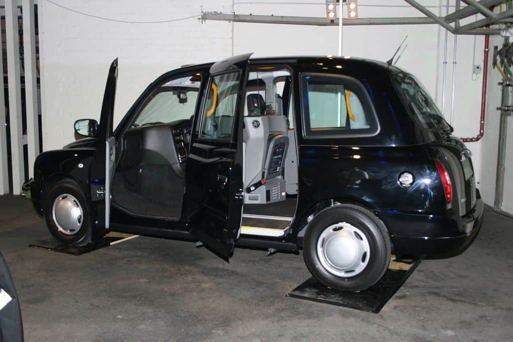 Das London-Taxi fährt in die Zukunft 1 der-Autotester