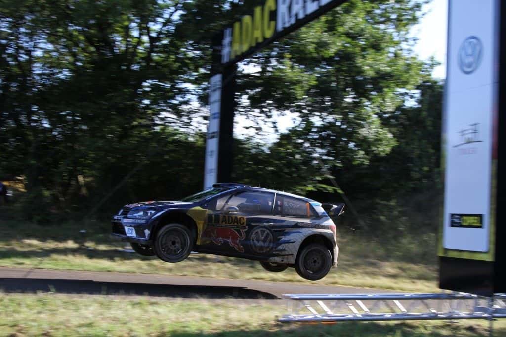 Volkswagen Pilot Sébastien Ogier gewinnt ADAC Rallye Deutschland 2016 2 der-Autotester