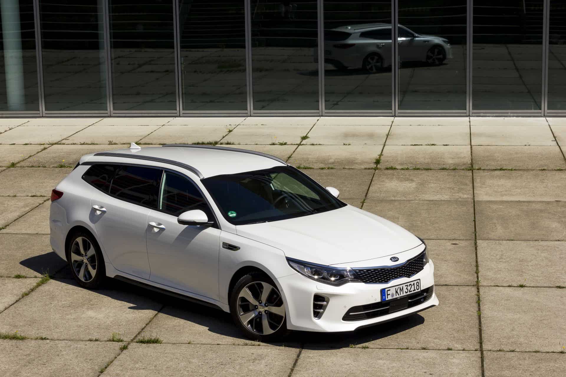 Ambitionierter Anlauf in die Mittelklasse - Der neue Kia Optima Sportswagon 6 der-Autotester