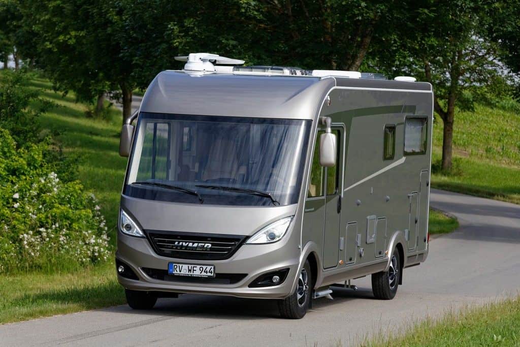 Kleine Wohnmobil-Typenkunde: Von Nasenbären und Landyachten 2 Integrierter: Hymer Duomobil