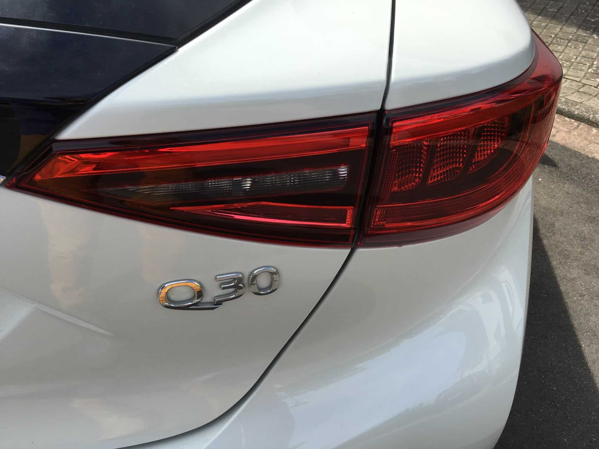 Infiniti Q30 - Kompakter Japaner mit schwäbischer Seele 7 der-Autotester