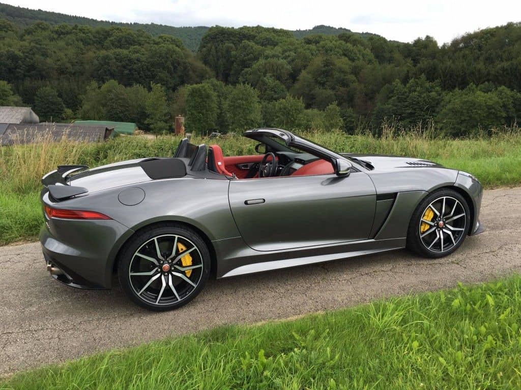 Jaguar F-Type SVR - Nicht nur sein Aussehen ist atemberaubend 1 Jaguar F-Type SVR Seitenansicht