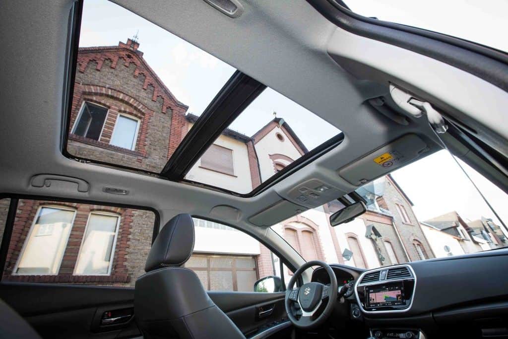 Suzuki SX4 S-Cross - Aus Crossover wird SUV 5 Suzuki_SX4_S-Cross Panoramadach
