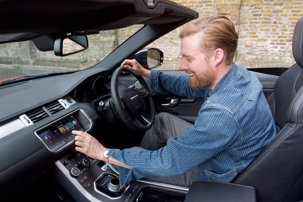 Jaguar und Land Rover holen Spotify ins Auto 14 der-Autotester