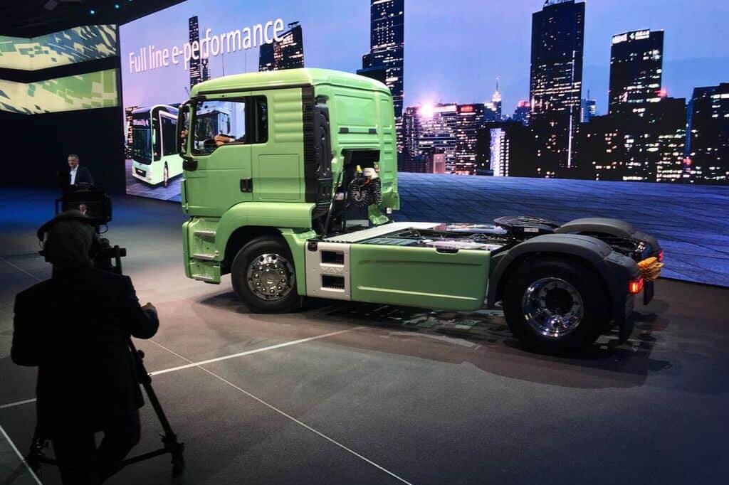 IAA 2016: Volkswagen Truck & Bus hebt ab in die Cloud 11 der-Autotester