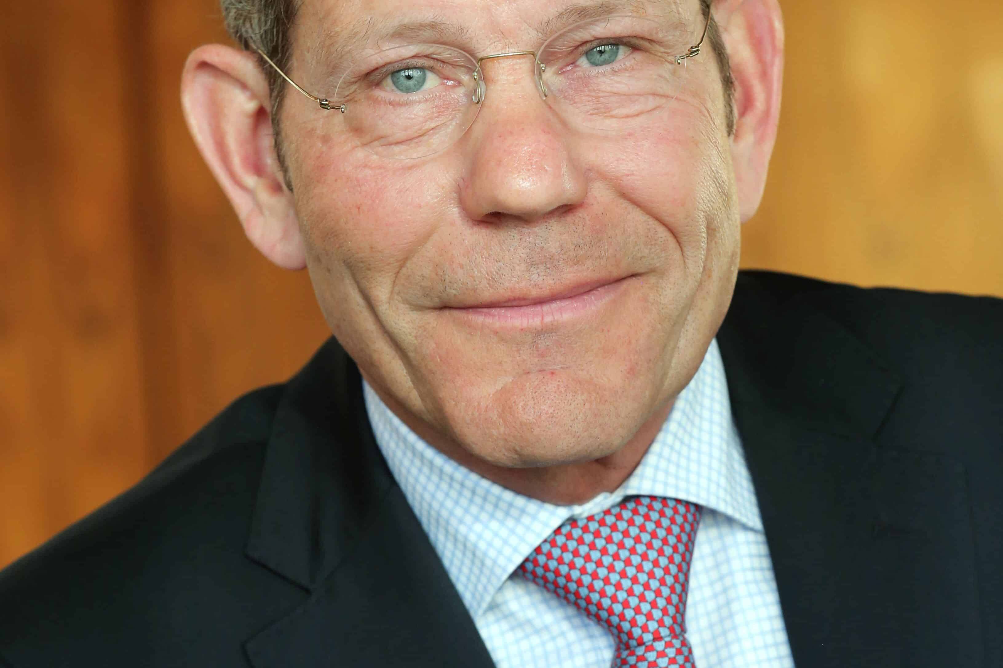 Kommen sich Autoproduzenten und Autoversicherer in die Quere? 80 Mattes