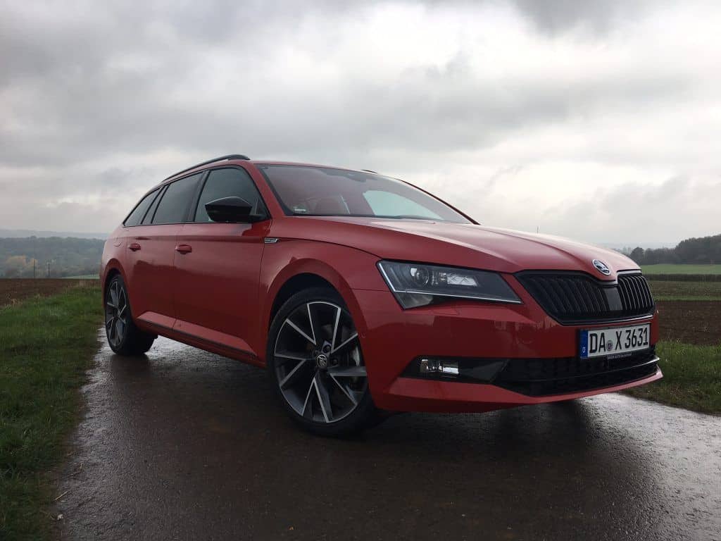 Skoda Superb Sportline - Kann Skodas Flaggschiff jetzt auch Audi die Stirn bieten? 13 Skoda Superb Sportline Front