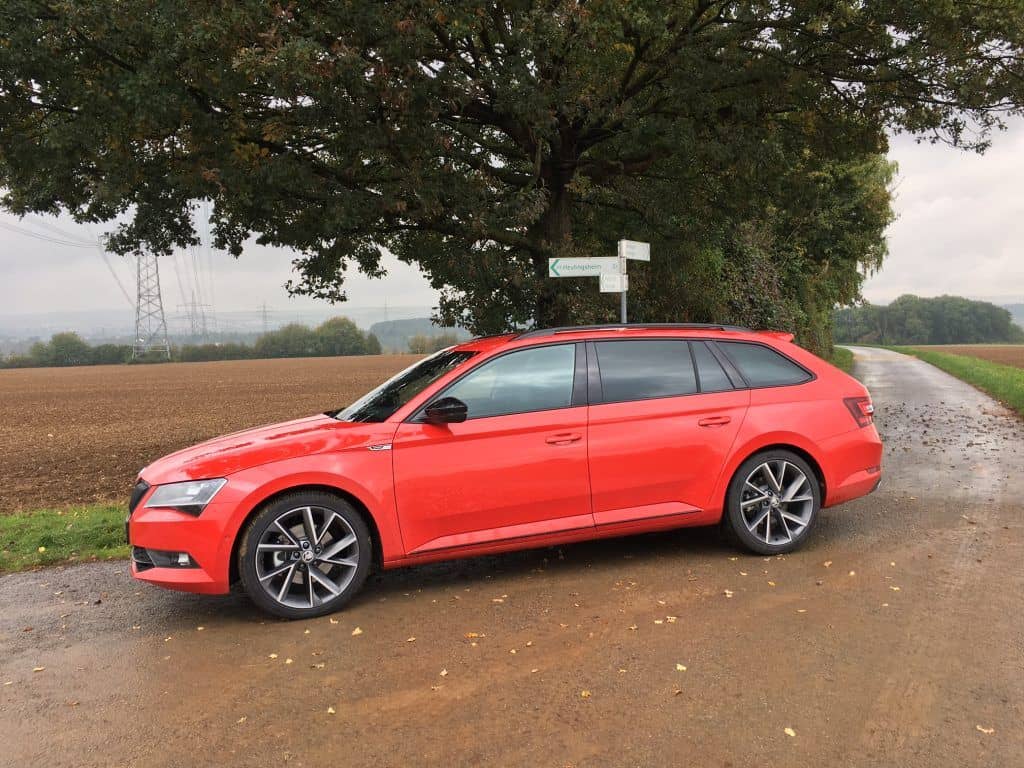 Skoda Superb Sportline - Kann Skodas Flaggschiff jetzt auch Audi die Stirn bieten? 7 Skoda Superb Sportline - Kann Skodas Flaggschiff jetzt auch Audi die Stirn bieten?