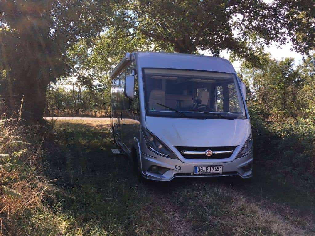 Bürstner Elegance i 745 - Mobiler Luxus 33 Bürstner Elegance i 745 Front / www.der-autotester.live