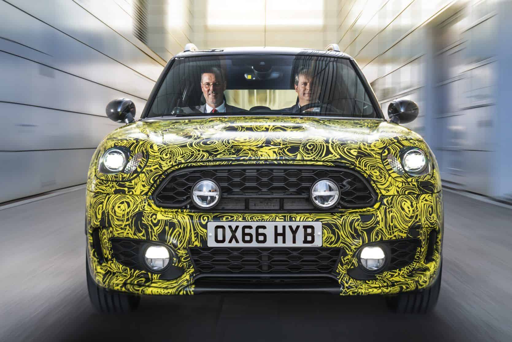 Mini goes electric 12 der-Autotester