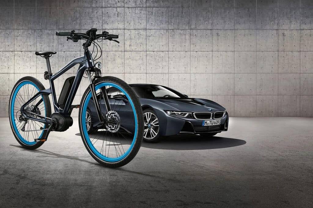 Das passende e-Bike zur BMW i8-Sonderedition 4 der-Autotester