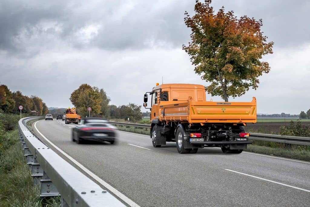 MAN erprobt fahrerloses Sicherungsfahrzeug 5 der-Autotester