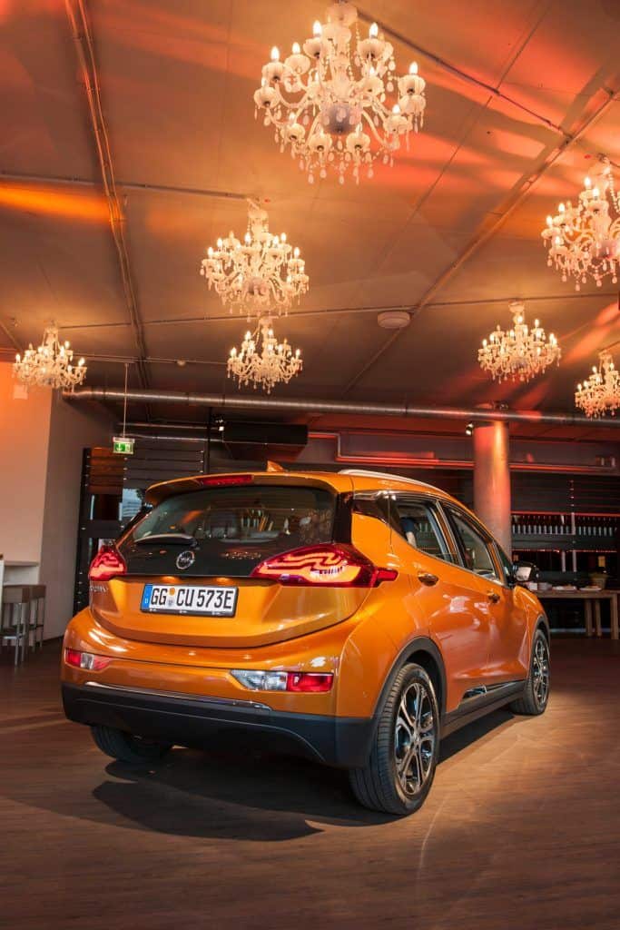 Opel Ampera-e - Umparken im Kopf oder die Revolution im Elektrosegment? 8 Opel Ampera-e Heck