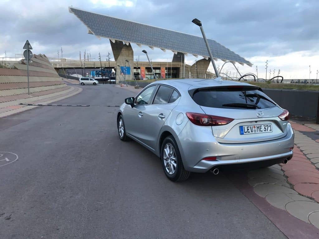 Der Mazda3 macht sich fit für 2017 8 Mazda3 Heck