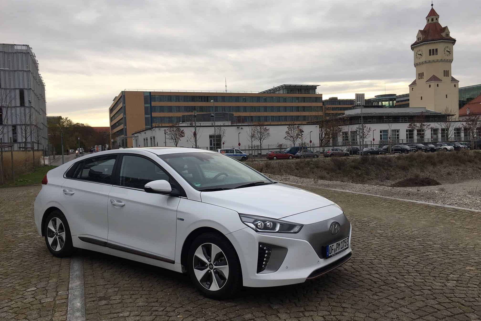 Hyundai-Elektrofahrzeuge geben Warnton ab 14 der-Autotester