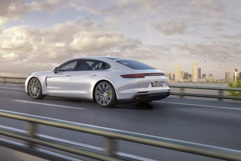 Porsche Panamera: Neuer Basisbenziner und Langversion 1 Panamera 4 E-Hybrid Executive