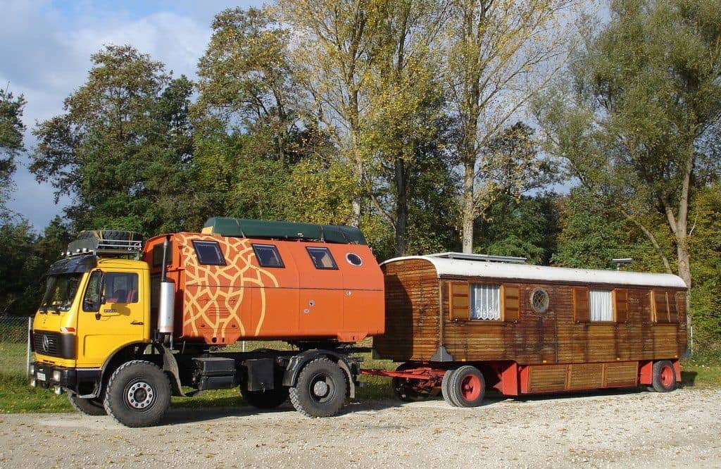 Rolf Johannesson: Ständig auf der Suche 9 MAN 8 136 mit Zirkuswagen