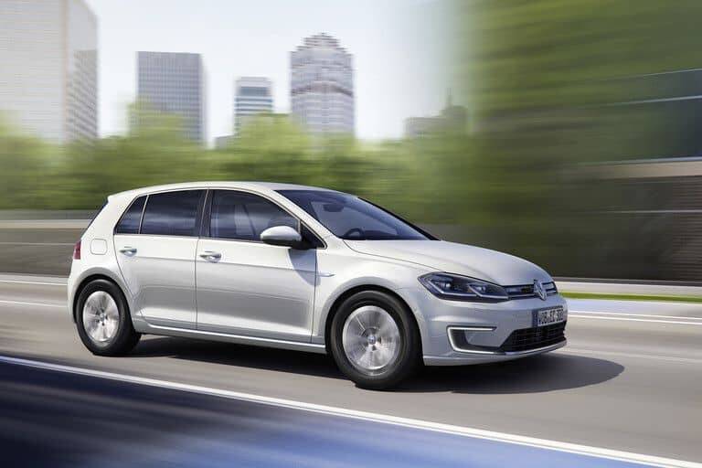 Los Angeles 2016: Mehr Leistung und Reichweite für den E-Golf 28 der-Autotester