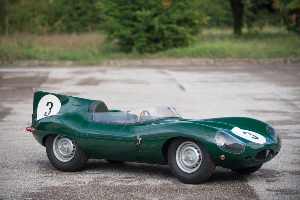 Jahresschlussverkauf bei Sotheby's: 430 Autos und 150 Motorräder 5 Jaguar D-Type als Kinderauto mit echtem Verbrennungsmotor