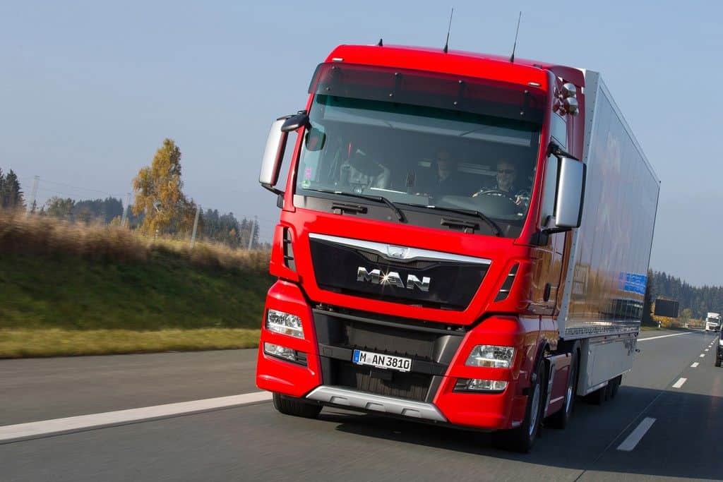 Continental-Studie: Traumberuf Trucker? 9 der-Autotester
