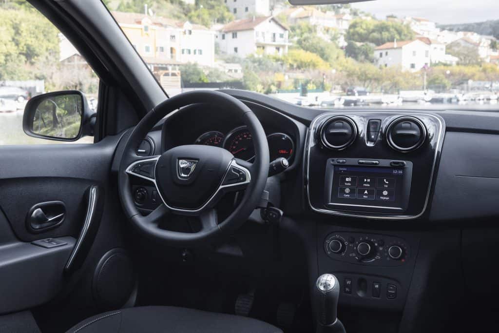 Dacia Sandero mit Facelift und neuem Einstiegsbenziner 3 sandero-innenraum