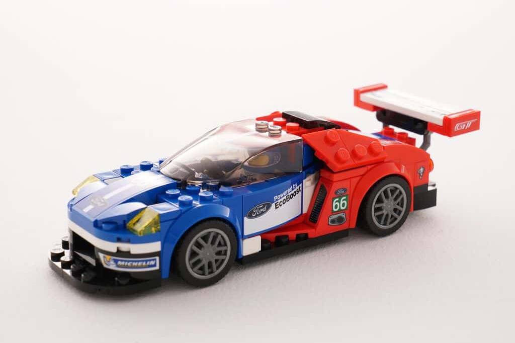 Lego bringt zwei Le-Mans-Sieger von Ford 1 der-Autotester