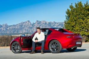 Der Mazda MX-5 RF kommt erstmals mit vollelektrischem Targa-Blechdach 8 der-Autotester