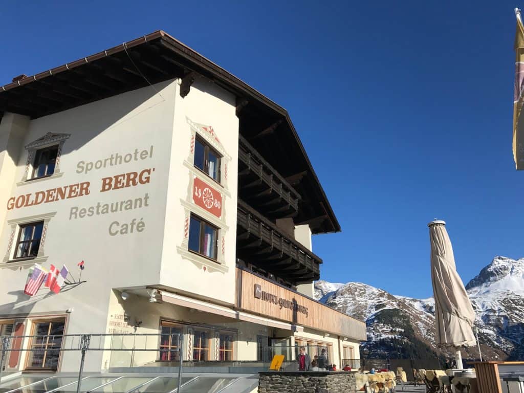 Auf nach Oberlech am Arlberg - Der Goldene Berg ruft 1 Hotel Goldener Berg