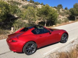 Der Mazda MX-5 RF kommt erstmals mit vollelektrischem Targa-Blechdach 12 der-Autotester