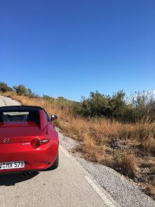 Der Mazda MX-5 RF kommt erstmals mit vollelektrischem Targa-Blechdach 15 der-Autotester