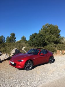 Der Mazda MX-5 RF kommt erstmals mit vollelektrischem Targa-Blechdach 10 der-Autotester