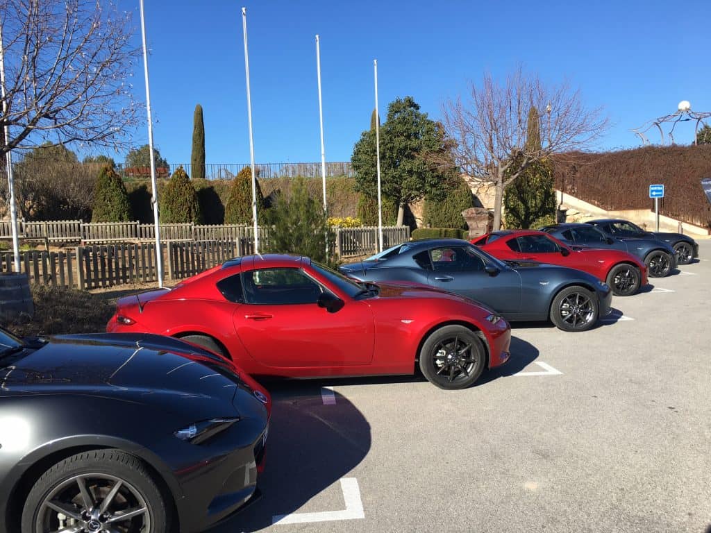 Der Mazda MX-5 RF kommt erstmals mit vollelektrischem Targa-Blechdach 5 der-Autotester